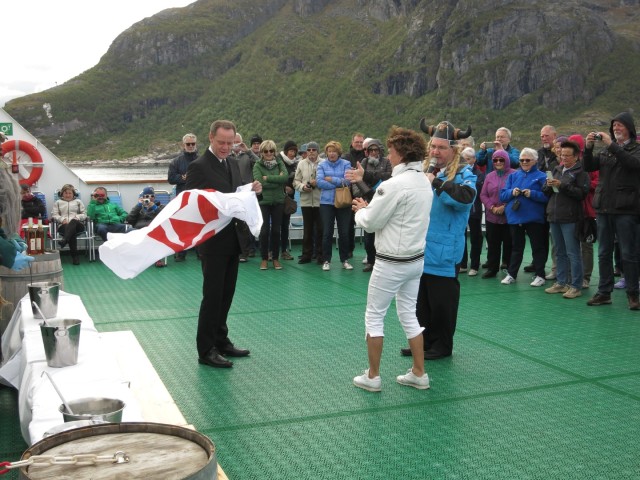 Hurtigruten_2015-06-20_10-30-1